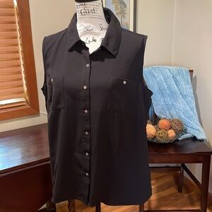 🖤 Sleeveless Black Top Size L